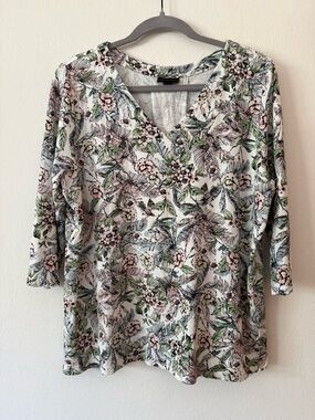 J. Jill Tropical Floral Hummingbird Print 3/4 Sleeve V-Neck Top